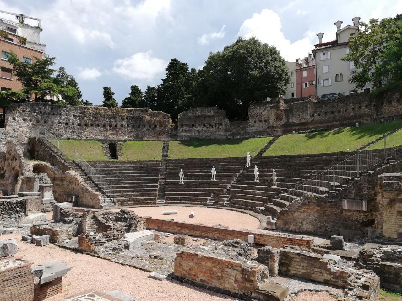 ترييستي Residence Teatro Romano المظهر الخارجي الصورة